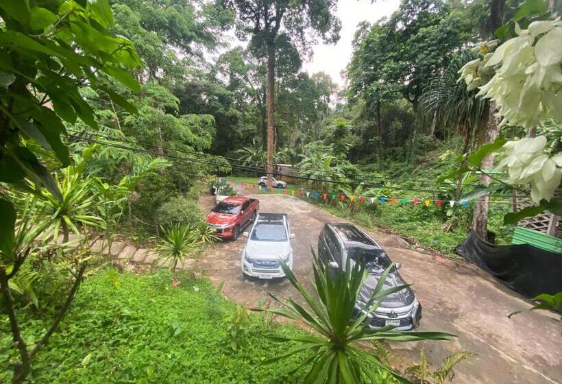 Пансион ท่าเเพรีสอร์ท