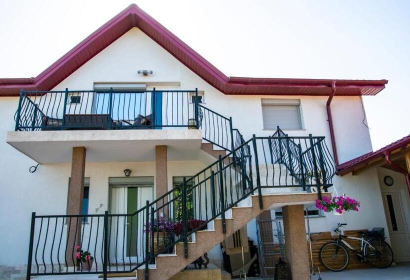 پانسیون Casa Livia