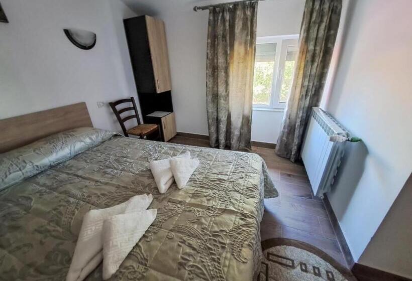 پانسیون Casa Livia