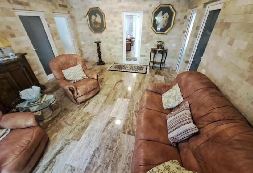 پانسیون Casa Livia