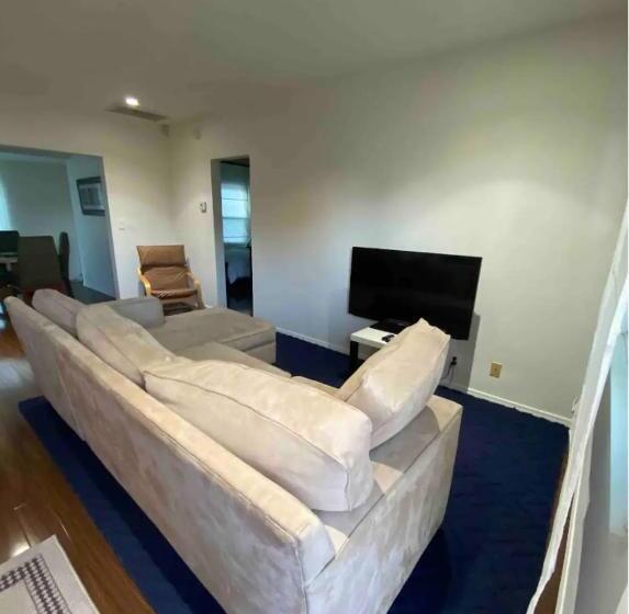 Pensionat F O R G E T T H E H O T E L