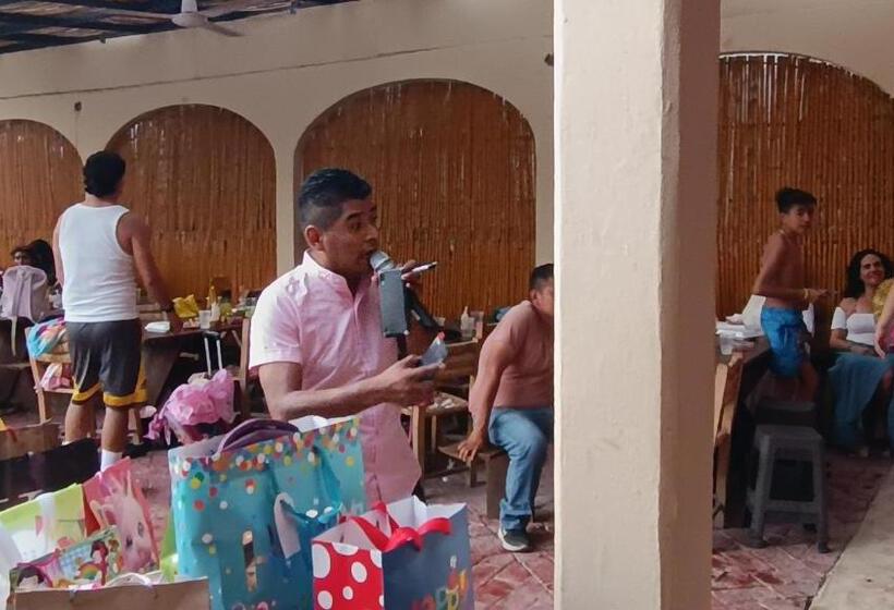 פנסיון Hostal Y Hotel Familiar China Poblanan