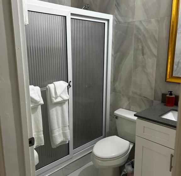 پانسیون Paradise Point Company Limited