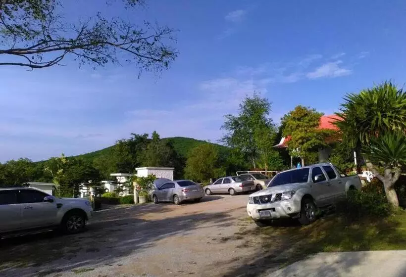 White Rock Resort Pakchong