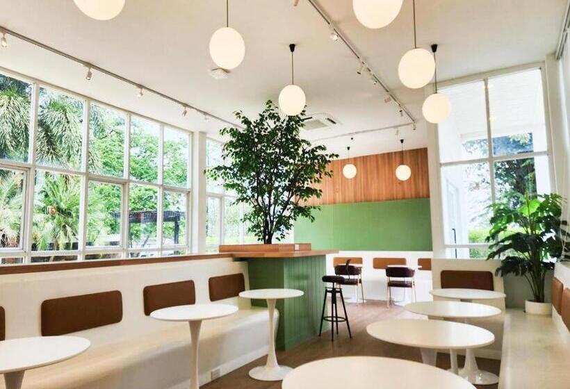 B2 Resort Boutique And Budget