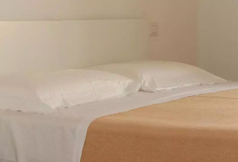 ベッドアンドブレックファースト Il Ristoro Di Hamingway