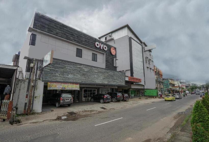 Collection O 736 Hotel Best Skip