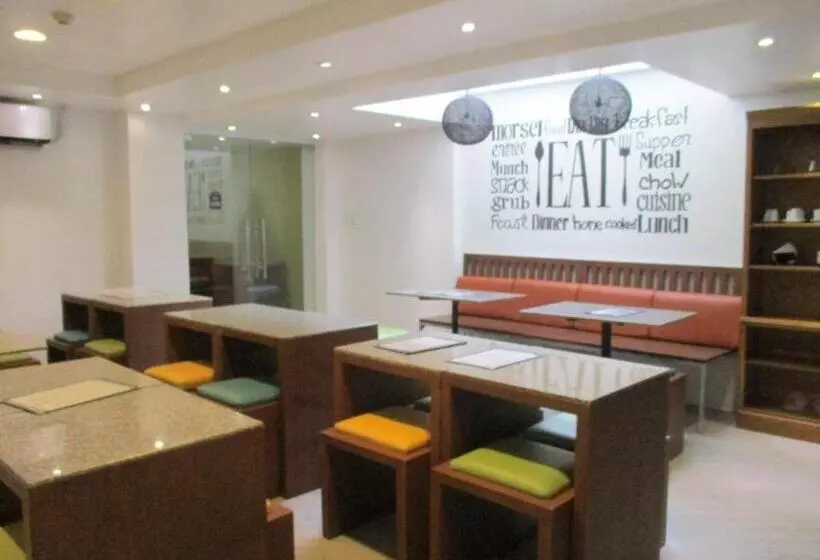 Fersal Hotel Annapolis, Cubao