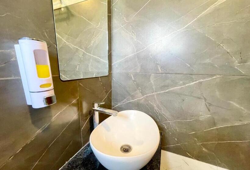 Govindam Inn ! Ujjain Fully Air Conditioned Hotel At Prime Location With Parking Availability, Near