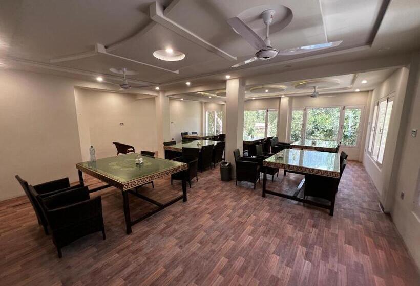 هتل Ameeri Resort