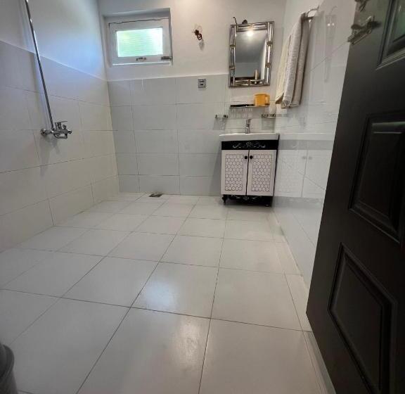 هتل Ameeri Resort