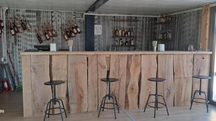 Hotel Borderline Accomodation