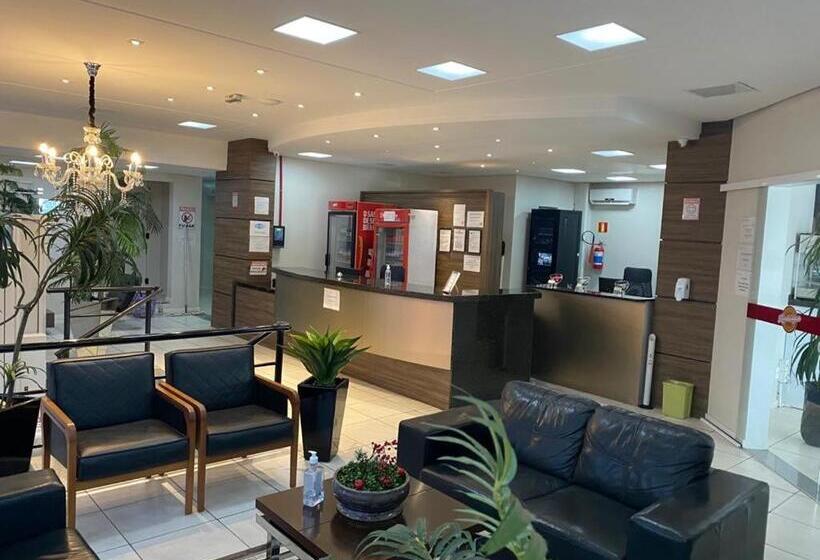 فندق Carmel Palace