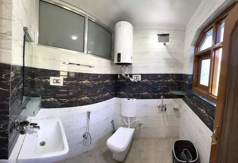 ホテル Damir Palace