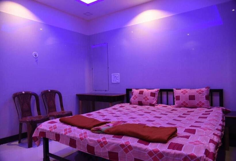 Отель Gajanan Resort