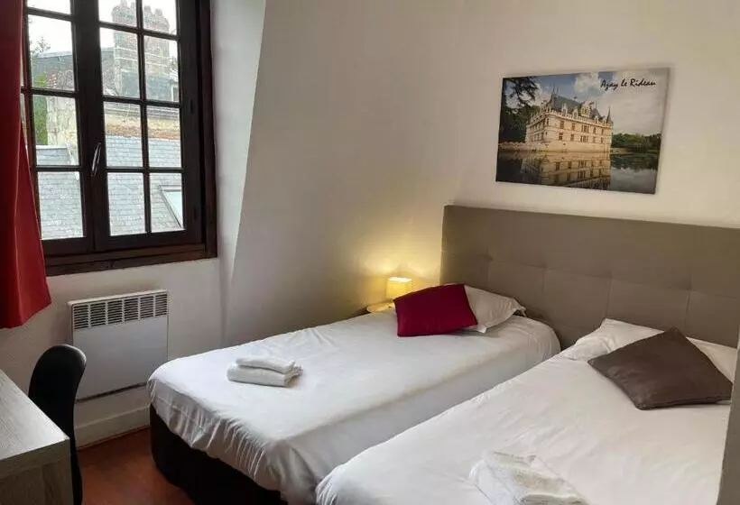 Hotelli Hôtel Les Trois Lys