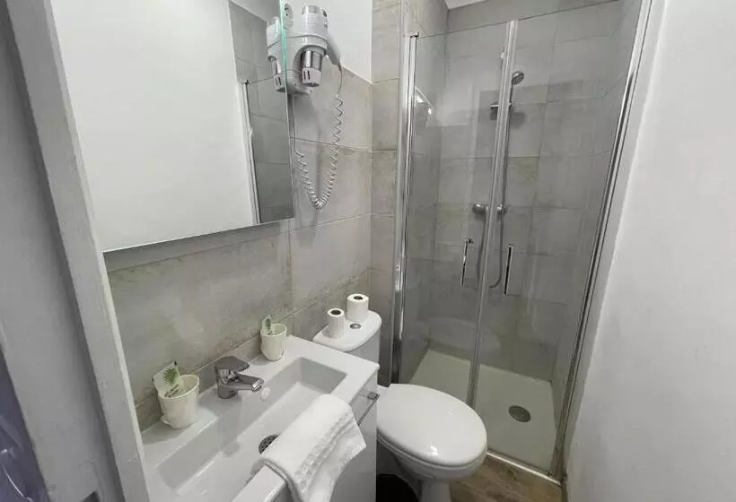 Hotelli Hôtel Les Trois Lys