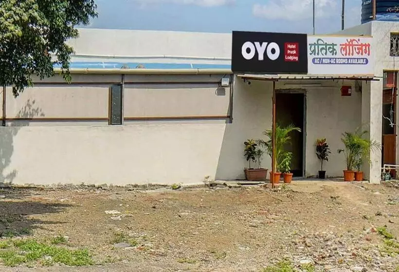 Hotelli Oyo Pratik Lodging