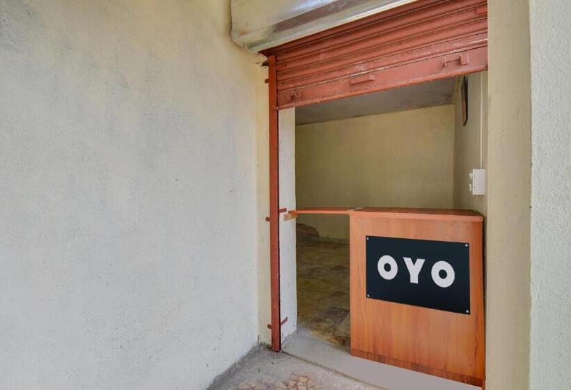 Отель Oyo Pratik Lodging