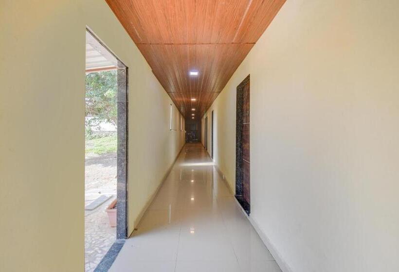 Отель Oyo Pratik Lodging