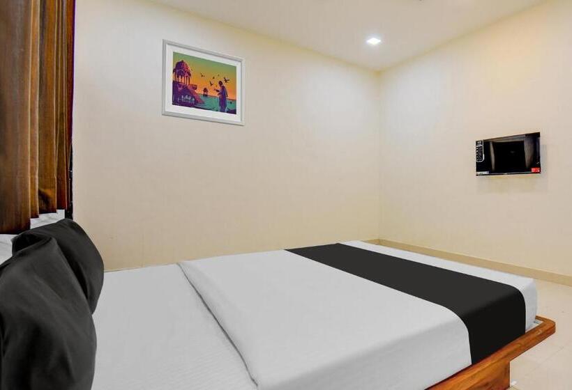 Отель Oyo Pratik Lodging