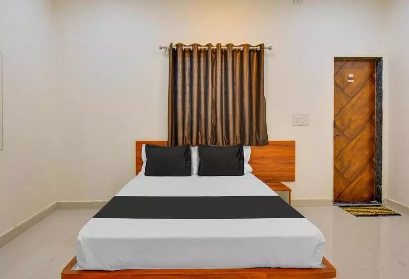 Hotelli Oyo Pratik Lodging