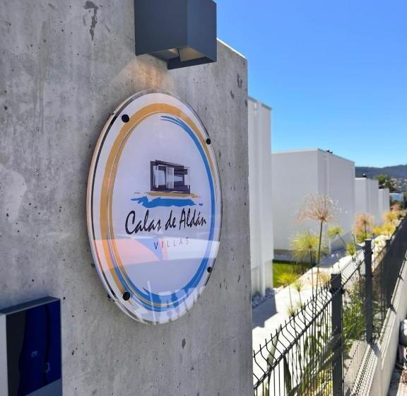 Отель Villas Calas De Aldan