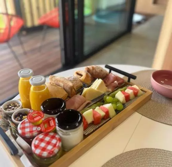 هتل Villas Calas De Aldan