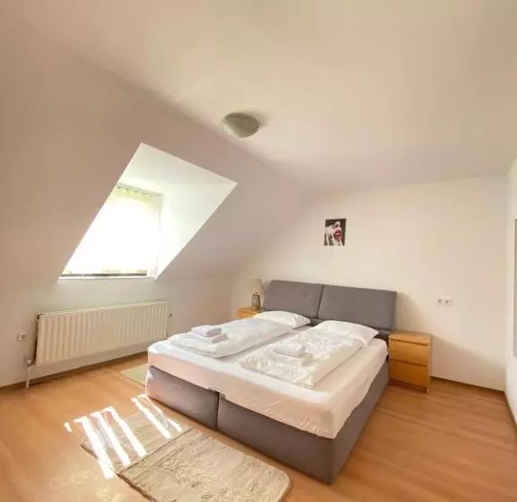 Mat & Edw Room