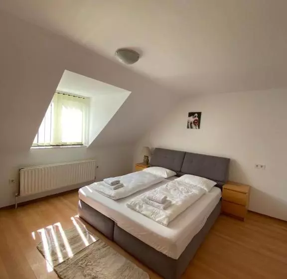 Mat & Edw Room
