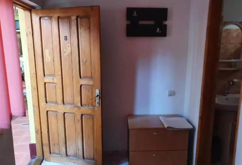 پانسیون Casa 10 Vise