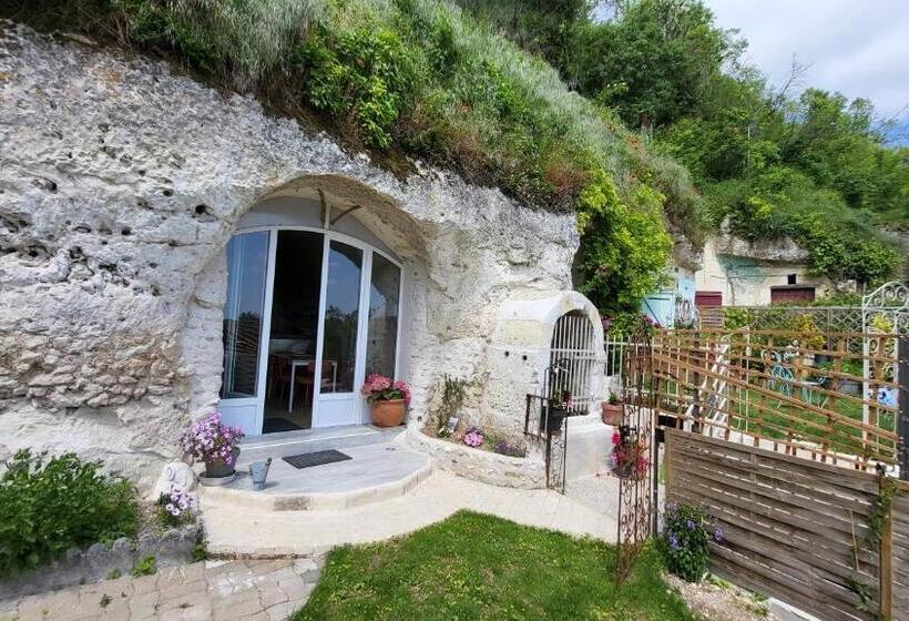 פנסיון Troglogîtes De La Tourette 3