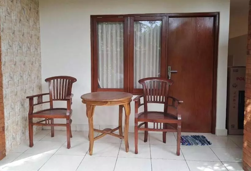 Majatalo Wisuda Guest House