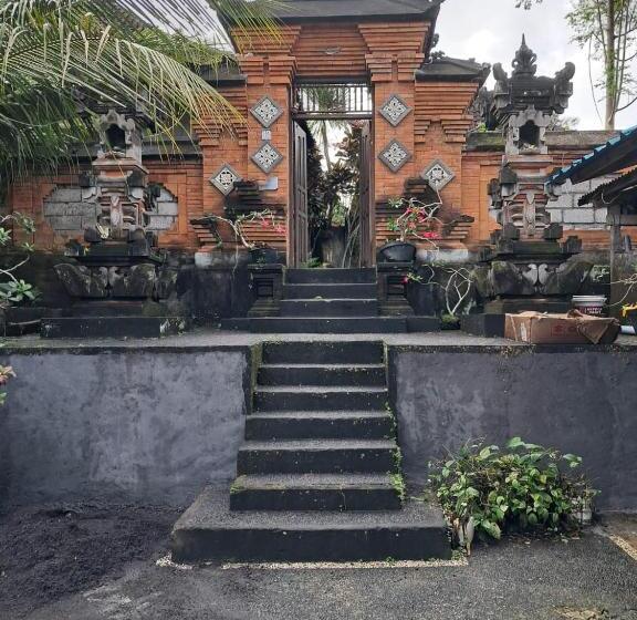 膳宿费 Wisuda Guest House