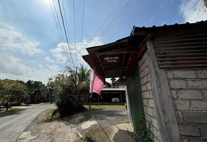 Majatalo Wisuda Guest House