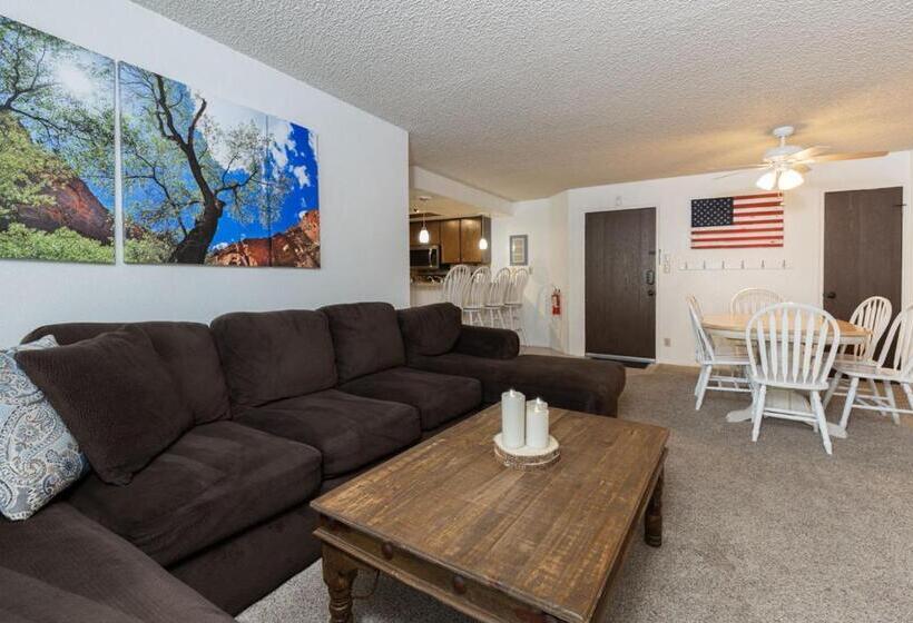 Resort Otel Brianwood Condominium Unit #58