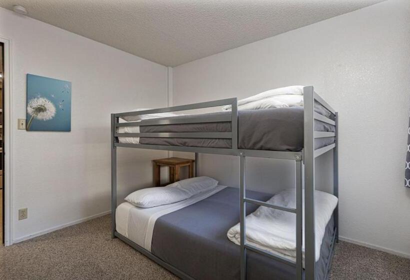 Resort Otel Brianwood Condominium Unit #58