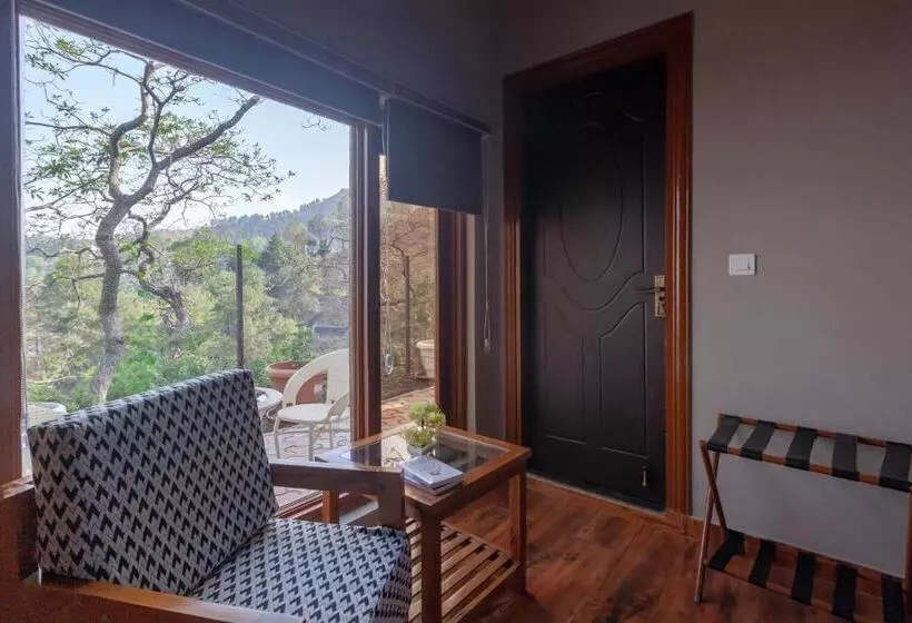Alaya Stays Amara Aether Spacious Room With Scenic Views In Nainital