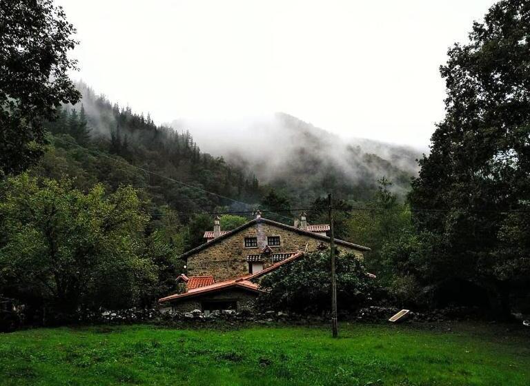 호스텔 La Punvieja