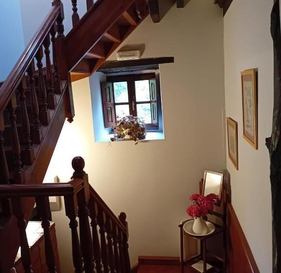 호스텔 La Punvieja