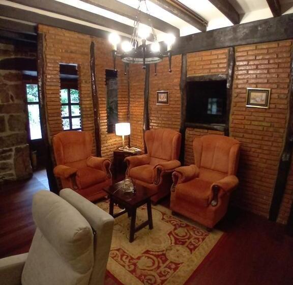 호스텔 La Punvieja