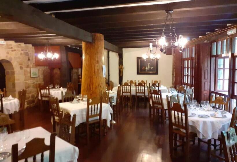 호스텔 La Punvieja