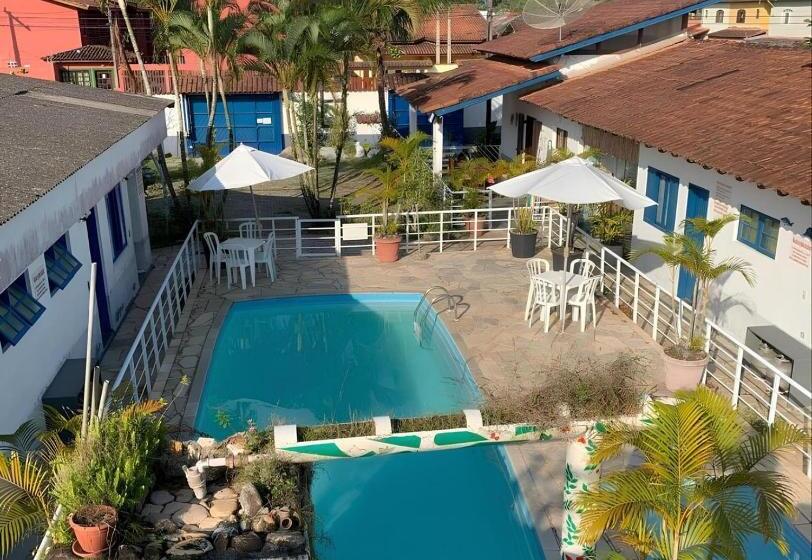 Herberge Apartamentos Cantinho Do Nika