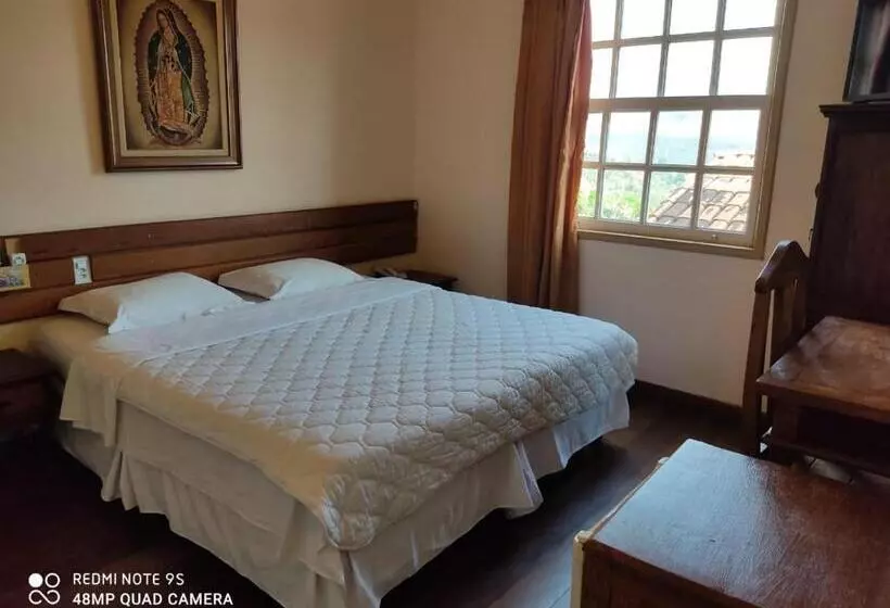 Aamiaismajoitus (B&B) Quartos Econômicos