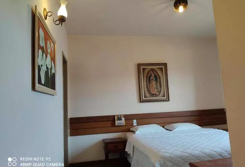 Aamiaismajoitus (B&B) Quartos Econômicos