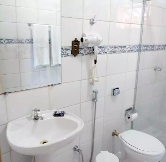 Aamiaismajoitus (B&B) Quartos Econômicos