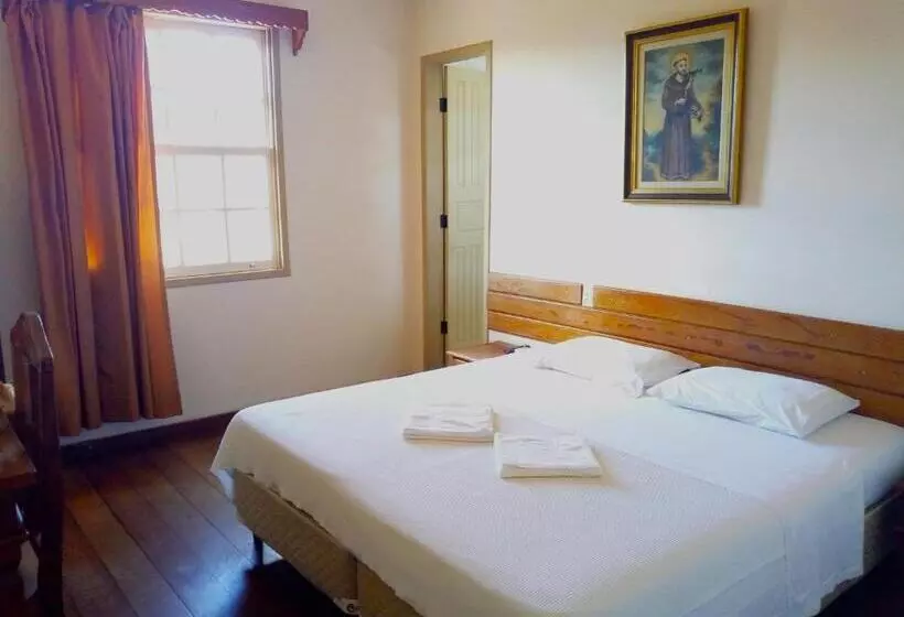 Aamiaismajoitus (B&B) Quartos Econômicos