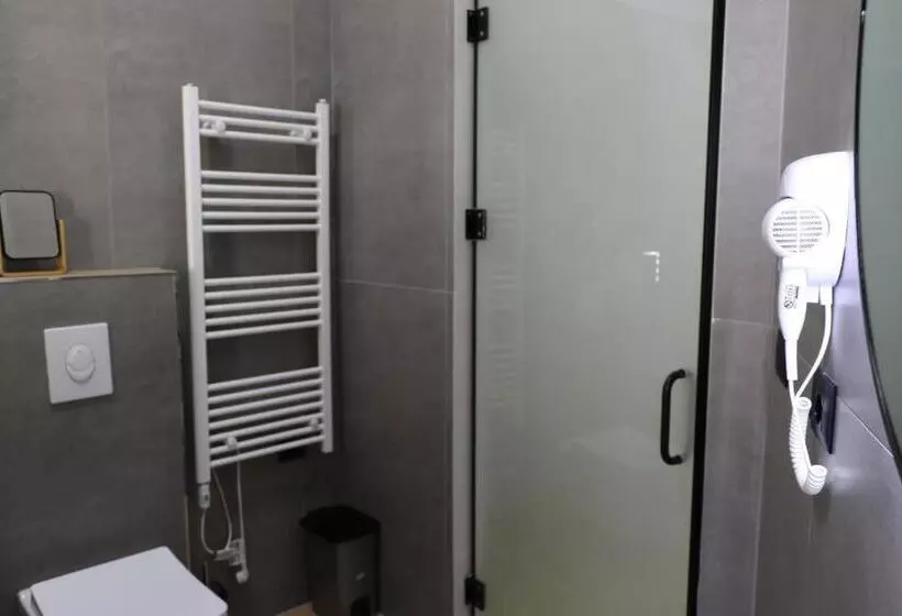 هتل City Center Rooms Durres