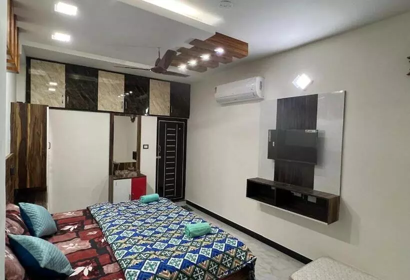 Hotelli Coco Holidays