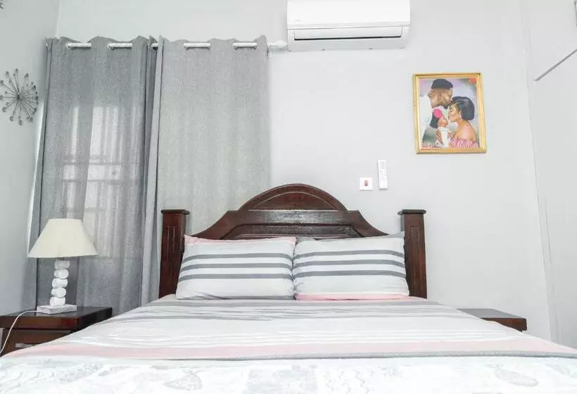 Hotelli Ohemaa Akyaa Exclusive Homes